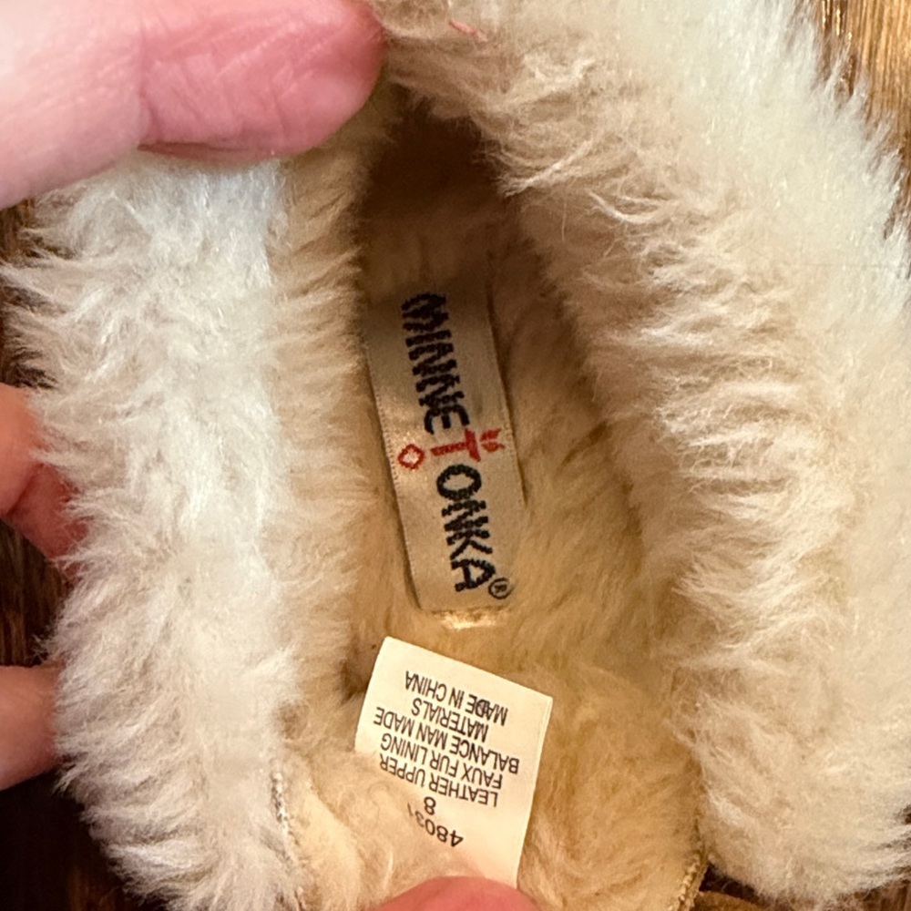 Minnetonka Tan Suede Moccasins with Cream Lining - Picture 2 of 12